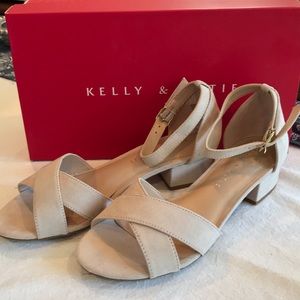 Kelly & Katie Roseta Block heel sandals